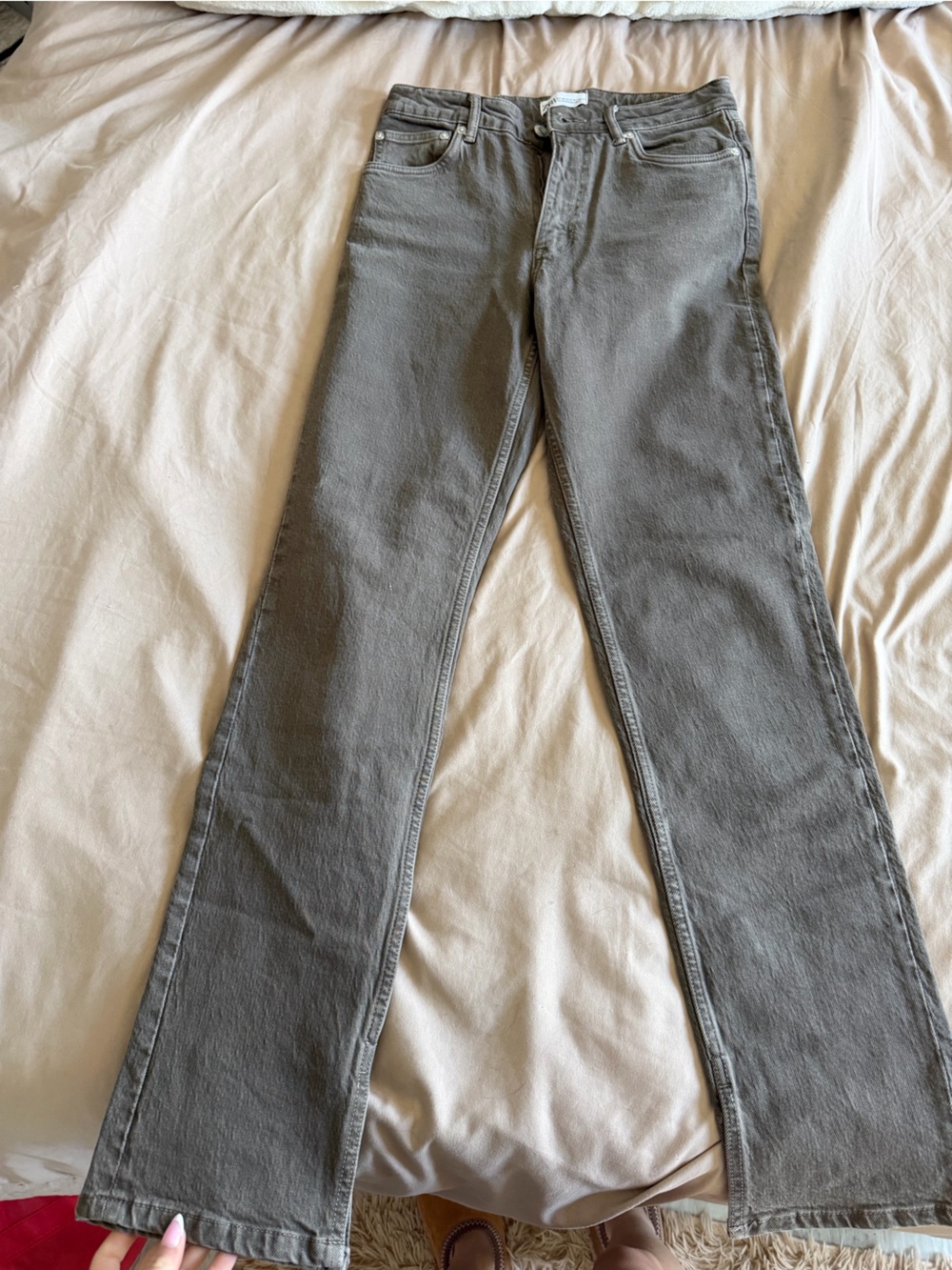 Classic Straight-Leg Jeans in Light Brown